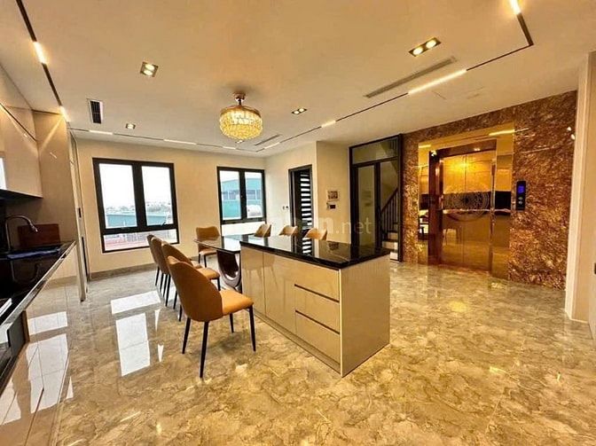 TÒA NHÀ DỊCH VỤ DÒNG TIỀN 50 TRIỆU/THÁNG, THANG MÁY, Ô TÔ ĐỖ CỬA