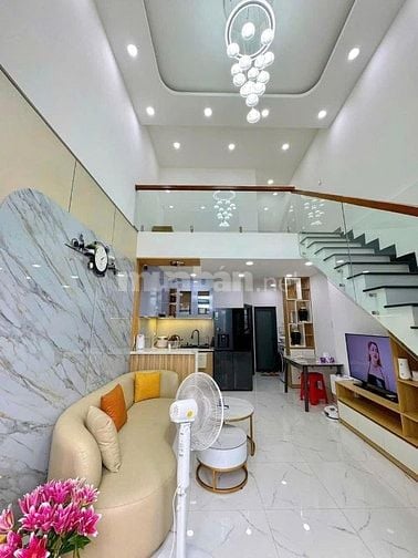 Bán nhà hai mặt tiền kinh doanh đường An phú Tây - Hưng Long