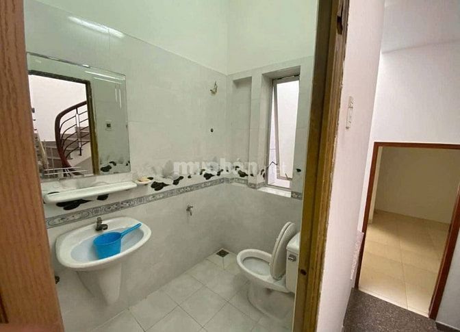 Giá rẻ bất ngờ chỉ 2tỷ990/60m2 Nguyễn Văn Công GV Shr cạnh Ngã 6 GVap