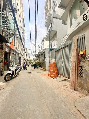 Nhà 2 lầu góc 2 mặt hẻm xe hơi 4,5m Nguyễn Thái Sơn, P5, Gò Vấp, ngay 