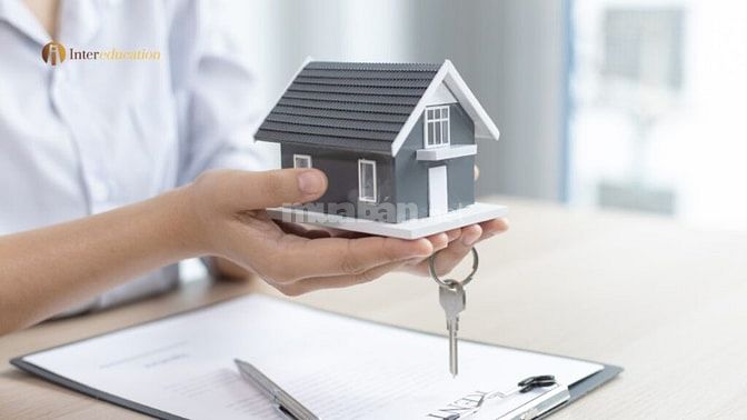 Bán gấp nhà khu Thanh Nhàn, cách phố 10m, diện tích 32m2, 4,5 tầng