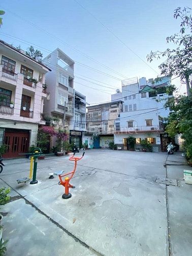 QUẬN 5 TRƯỚC NHÀ 16M, 5 Ô TÔ TRÁNH NHAU, DT 91M2 NGANG 7,8M VUÔNG VỨC 