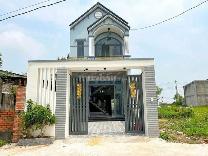 GIA ĐÌNH CẦN BÁN CĂN NHÀ 5X 22 M 2 tỷ 3 NHÀ XÂY CHẮC TÂM HUYẾT LẮM 
