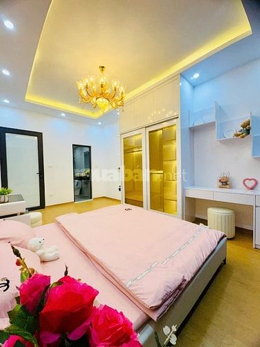 Bán nhà phố Tôn Đức Thắng, rất đẹp, 35m2, 5 tầng, ngõ rộng, gần mặt ph