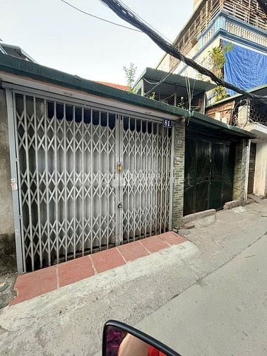 Bán nhà tập thể tầng 1 khu Tân Mai, diện tích 65 m2, gồm 3 phòng ngủ