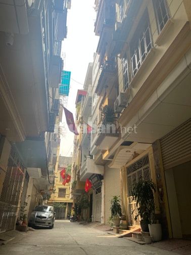 BÁN NHÀ ĐẸP RẺ PHỐ PHÙNG CHÍ KIÊN – 60M² – 5 TẦNG – Ô TÔ ĐỖ CỬA 
