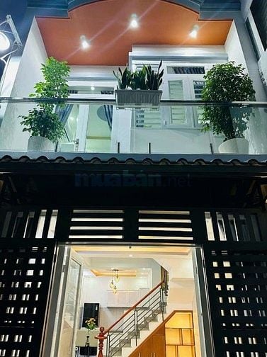 Bán nhà 2 tầng 43,6m2 / 3,18  tại Phạm Văn Đồng, P11, Bình Thạnh