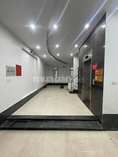 Nhà phố Hoàng Quốc Việt – 65m² – Ô tô vào nhà – 8 tầng thang máy 