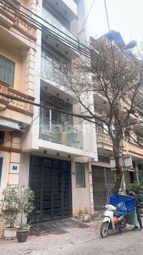 BÁN NHÀ PHÂN LÔ MẠC THÁI TỔ – Ô TÔ TRÁNH, ĐỖ TRƯỚC CỬA – GẦN MẶT PHỐ