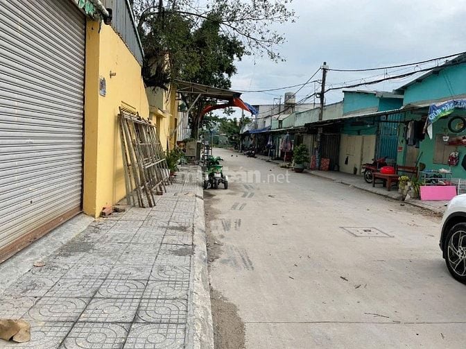 QUẬN 12 - CHỦ NHÀ ĐỊNH CƯ NƯỚC NGOÀI CẦN BÁN GẤP MIẾNG ĐẤT 
