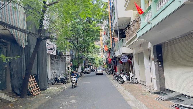 Bán nhà chính chủ Thái Hà DT 45m2, MT 4.7m, ô tô tránh, kinh doanh