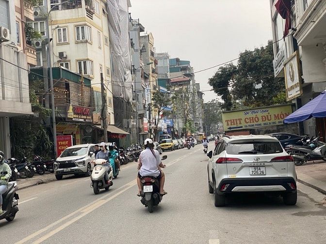 Bán Nhà Mặt Phố Trung Phụng Đống Đa 100M. MT 6,8M. GIÁ 90 TỶ