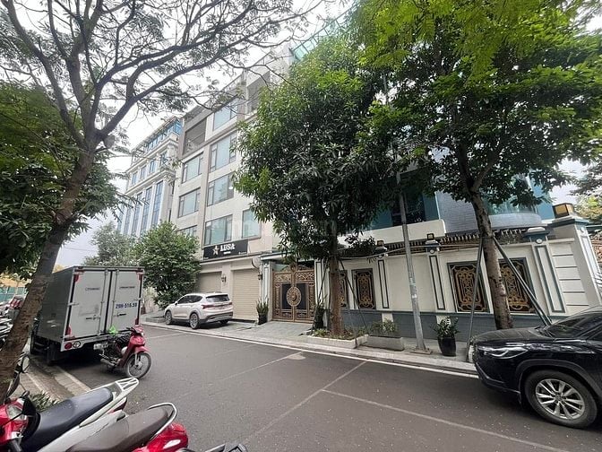 Chủ cần bán biệt thự VIP KĐT mới Hạ Đình,lô góc 2 mặt tiền 25m,KD