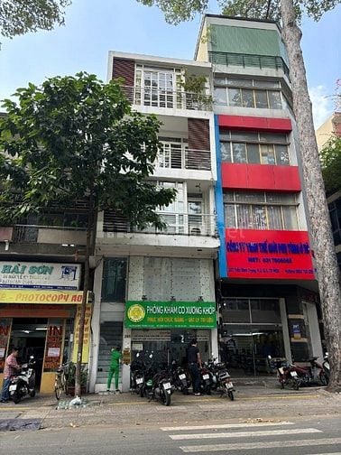 Bán tòa nhà mặt tiền Nguyễn Cư Trinh Q1-DT 4,5x17 hầm 7 tầng giá 35 tỷ