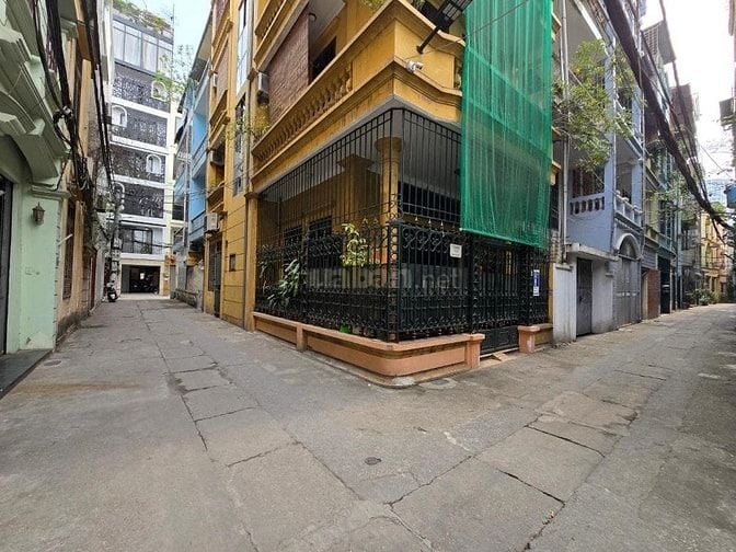{ Ô TÔ, PHÂN LÔ} Bán nhà Cầu Giấy DT:65m2; MT:5m giá 17.9 tỷ