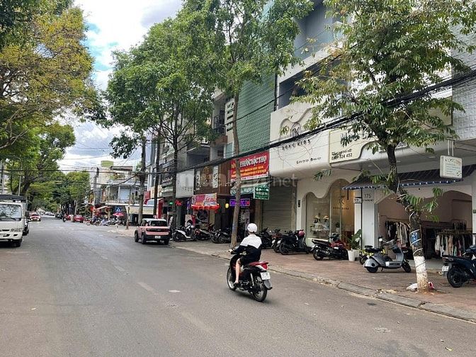 🏢 CHO THUÊ VĂN PHÒNG MẶT TIỀN LÝ THƯỜNG KIỆT – KHU PHỐ CỔ SẦM UẤT 🏢