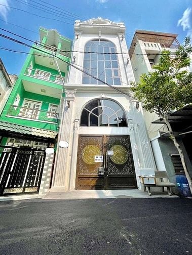 Bán CHDV sát MT Nguyễn Văn Khối,F9,Dt 150m2 5 tầng, thu nhập 65tr/th
