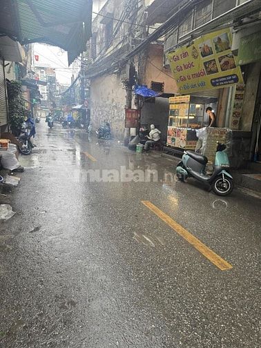 Bán nhà mặt phố Giáp Bát quận Hoàng Mai. Ô tô tránh nhau kinh doanh 