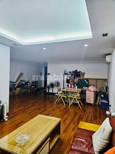 Chính chủ bán căn hộ chung cư cao cấp Golden Land 275 Nguyễn Trãi