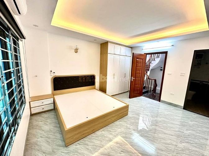 {Lô góc, trước nhà 2m} bán CCMN Cầu Giấy DT:40m2, 6T, MT:5m giá 8 tỷ