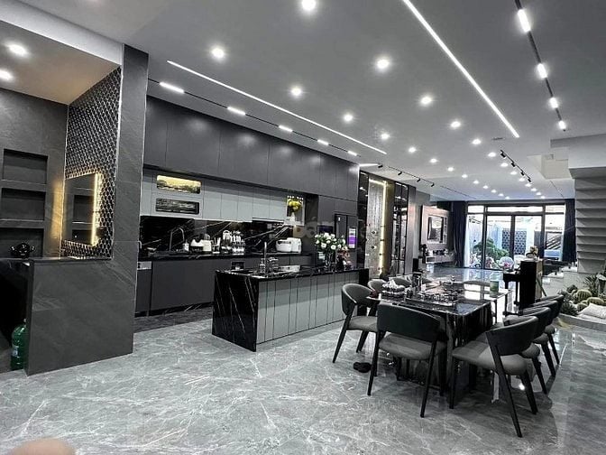 Bán gấp nhà đẹp đường Hoa Lan P2 Phú Nhuận. Giá 4,98Tỷ, cơ hội đầu tư 