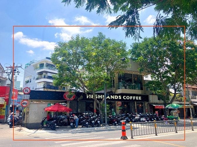 🌷 🌷 🌷 BÁN NHÀ GÓC 2 MẶT TIỀN : 240 A-B-C-D NGUYỄN VĂN LUÔNG - P. 11