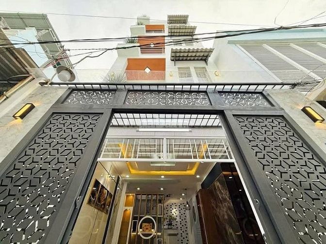 Đi nước ngoài định cư bán gấp nhà ở đường Lam Sơn, phường 5, Phú Nhuận