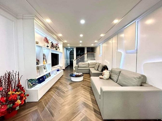 BÁN NHÀ HẺM 6m Đ.KHÁNH HỘI, QUẬN 4 GIÁ 4TỶ400 - SỔ HỒNG RIÊNG 
