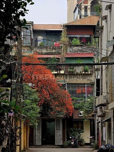 18 TỶ 71m2 , SIÊU PHẨM PHÂN LÔ HOÀNG CẦU , 2 THOÁNG VĨNH , OTO ĐỖ CỬA