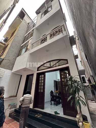 TIN THẬT: 50m ra đường Láng, ngay Ngã Tư Sở 58m2, 4 tầng, 9.4 tỷ