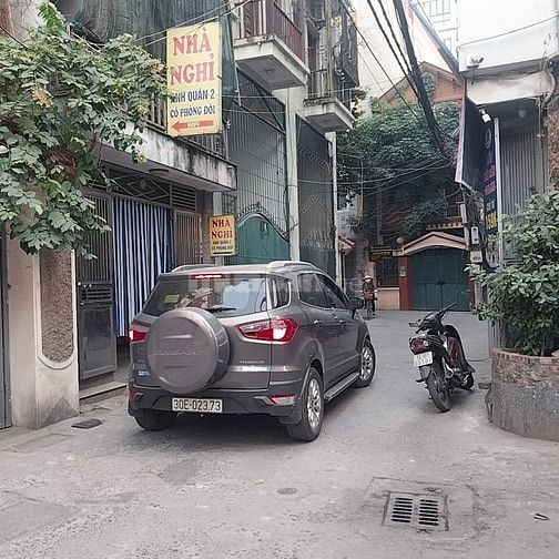 TIN THẬT: Bán nhà Giáp Nhất, ô tô 7 chỗ, 51m2, 5 tầng, giá 11.3 tỷ