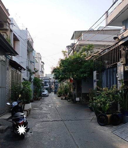 Nhà nát 5 x 16,5m = 83m2, Lương Thế Vinh - hẻm thông 6m