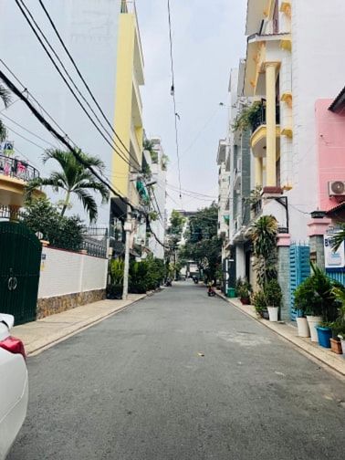 MT đường 10m, 100m2 4 tầng chỉ 10.x TỶ Ga T3 Hoàng Hoa Thám Tân Bình  