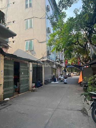 Mảnh đất Nghi Tàm sát phố, Sổ thông số vàng DT45m2 MT4.5m giá 5.85ty