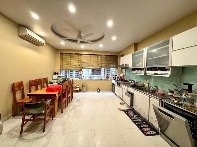 Nhà phân lô ô tô tránh Nguyễn Ngọc Nại DT85m2 MT5m giá 25.5 tỷ