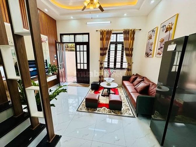 bán nhà ở Giải Phóng, Giáp Bát (Hoàng Mai) 70m2, 5 tầng, mặt tiền 4m 