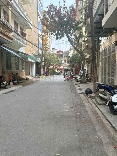 Bán Nhà 3,5 Tầng KPL Quốc Tử Giám.MB 162m MT 9m Mặt ngõ chính xe 7 chỗ