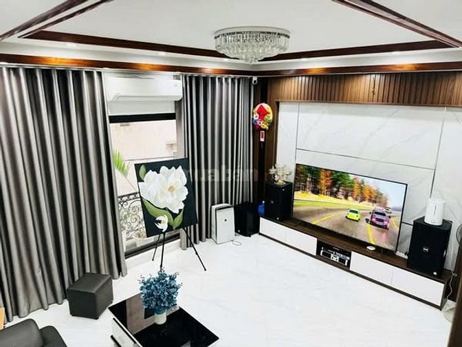 Bán nhà phố Trương Định, Hoàng Mai 56m, 5 tầng. Giá: 9.8 tỷ. LH