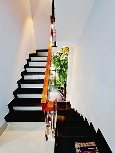 Nhà gần chợ Gò Xoài xe hơi ngủ trong nhà
