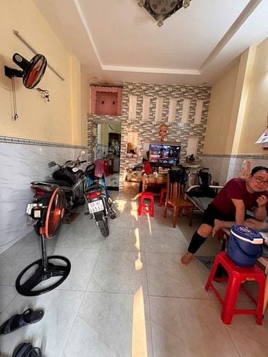 4x12,5 nhà có 1 lầu đúc. Hẻm 621 Tỉnh Lộ 10