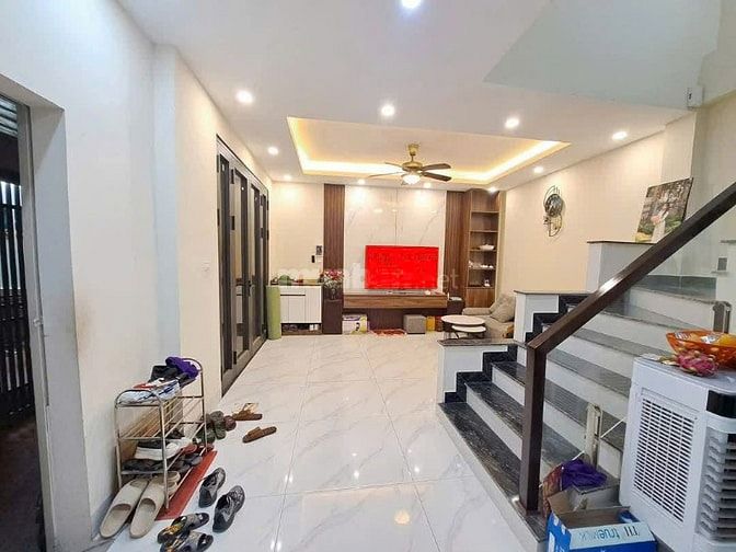 Bán nhà Định Công Thượng, Hoàng Mai 72Mx4T giá 8.6 Tỷ