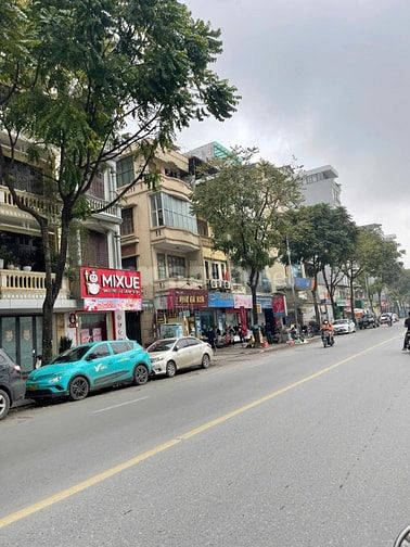 Mặt phố Lê Trọng Tấn  vỉa Hè Rộng - KD 66m/5 tầng chỉ 40 tỷ.