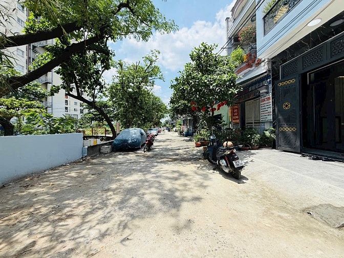 Nhà tuyệt đẹp CAO CẤP 3 Lầu hẻm xe tải 8m Phan Huy Ích, P15, Q.Tân Bìn