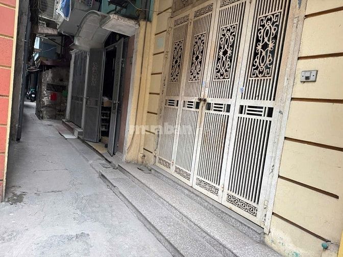 Tôi bán nhà Nghĩa Dũng giá 8,8 Tỷ, 43m x4T. Mặt tiền 6,56m. Oto đỗ