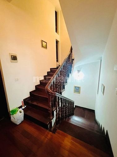 Bán nhà phố Nguyễn Viết Xuân, Thanh Xuân 80m, 4t, mt 4.6m. Giá: 25.8tỷ