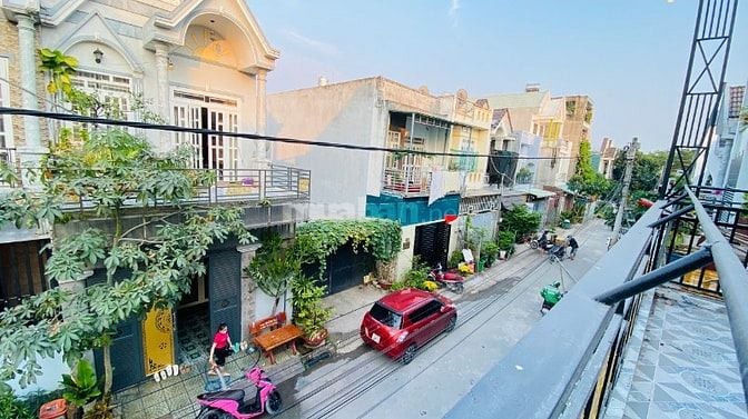Bán Villa Mini Xinh 6 x 16M Sát chợ Bà Điểm Hóc Môn