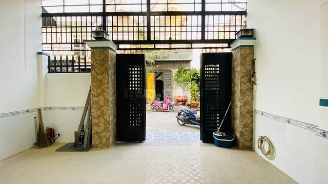 Bán Villa Mini Xinh 6 x 16M Sát chợ Bà Điểm Hóc Môn