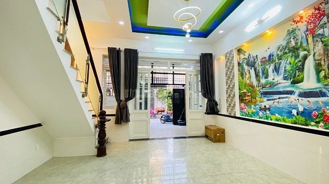 Bán Villa Mini Xinh 6 x 16M Sát chợ Bà Điểm Hóc Môn