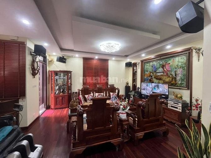 Bán nhà Bằng Liệt,oto tránh, lô góc,5 tầng đẹp xây full 113m, 26.5 tỷ