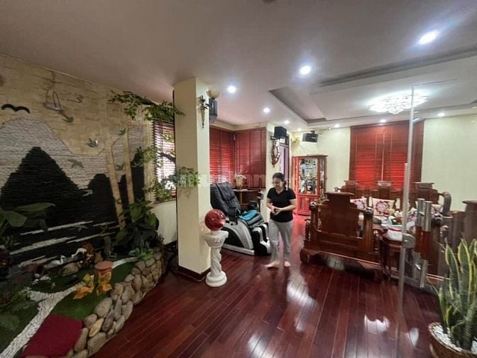 Bán nhà Bằng Liệt,oto tránh, lô góc,5 tầng đẹp xây full 113m, 26.5 tỷ
